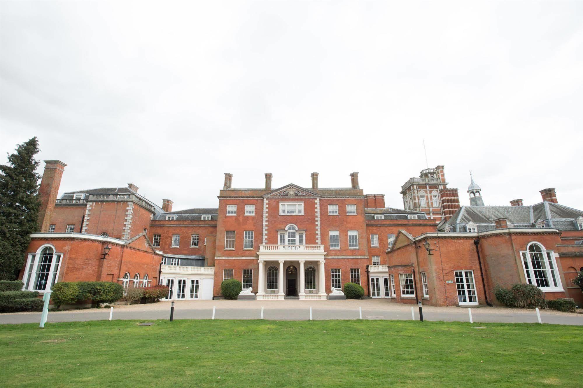Theobalds Estate Waltham Cross Exterior foto