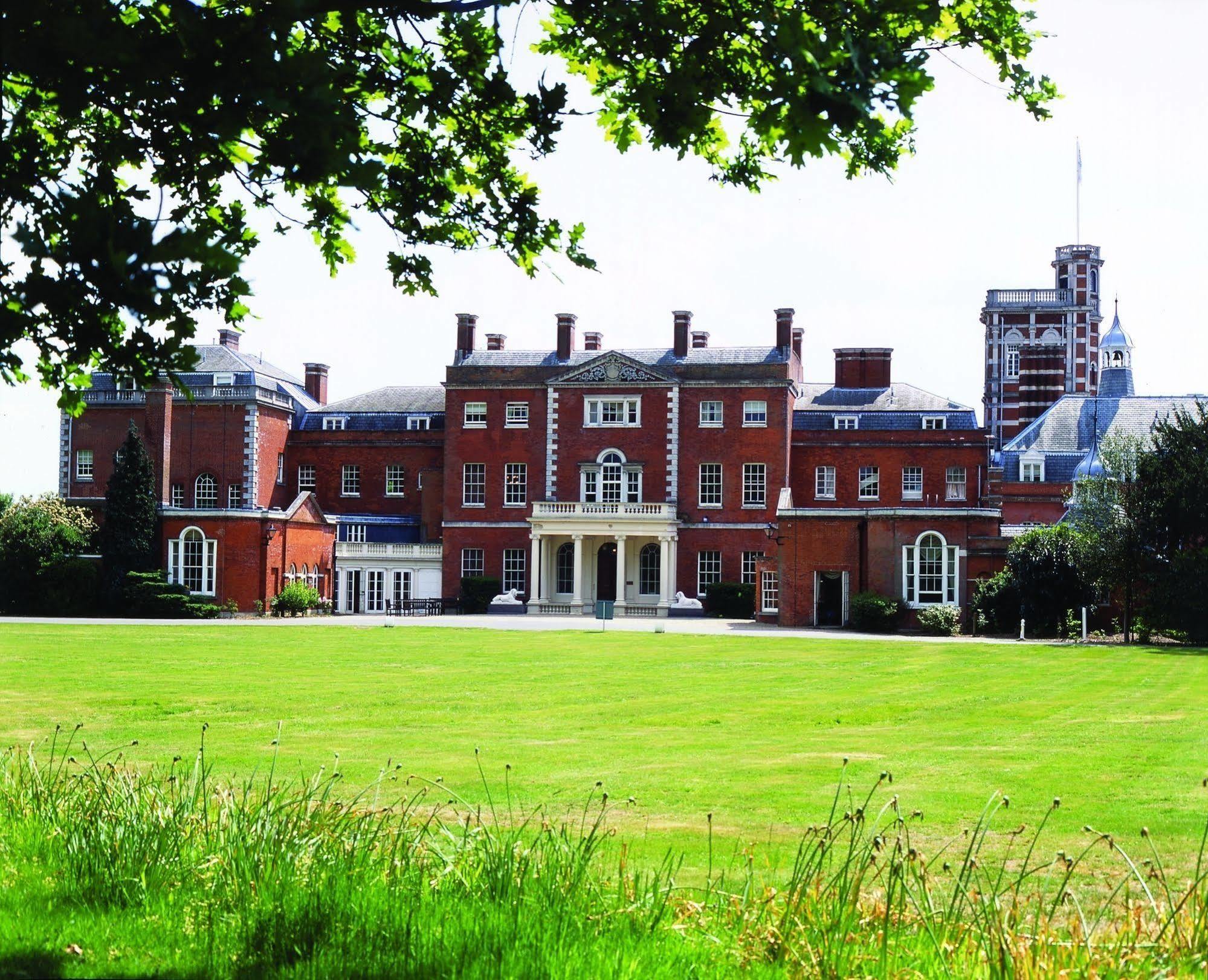 Theobalds Estate Waltham Cross Exterior foto